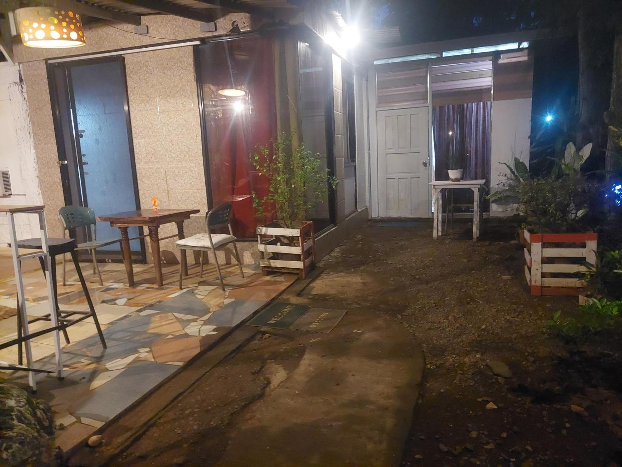 Larmar bed&breakfast Puerto Princesa Eksteriør billede